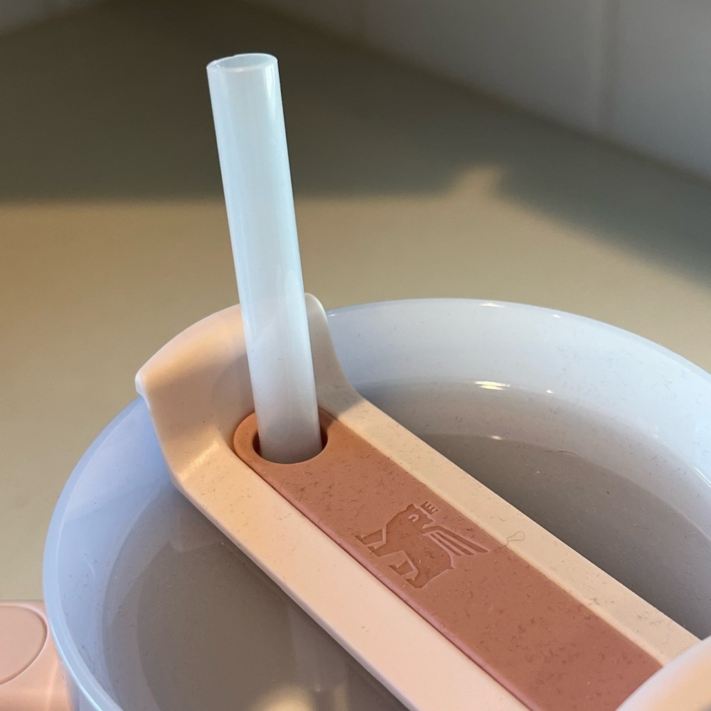 Stanley 40 oz Rose Quartz with Handle - Picture 7 of 13